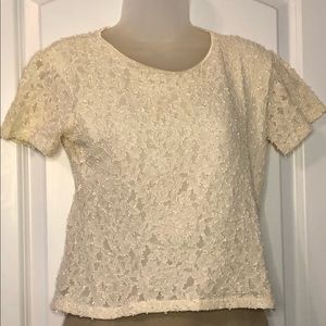 🔥Cream Embroidery Top Size Small